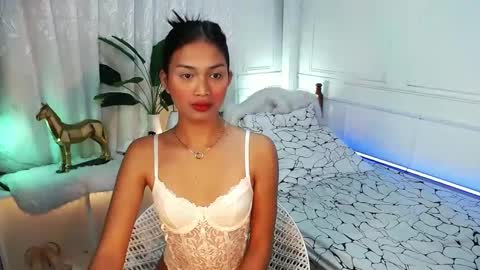 Snapshot of vivian_roberts chatting on 03/11/25, 12:54 Vivian online show from 03/11/25, 12:54