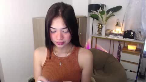 Snapshot of vivian_roberts chatting on 09/24/25, 11:41 Vivian online show from 09/24/25, 11:41