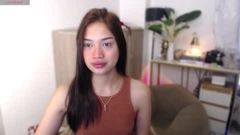 Snapshot of vivian_roberts chatting on 10/17/25, 12:36 Vivian online show from 10/17/25, 12:36