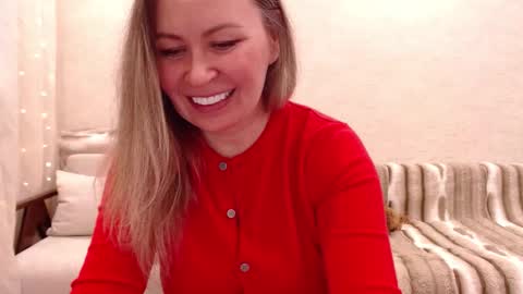 Vivian online show from 03/19/26, 03:49