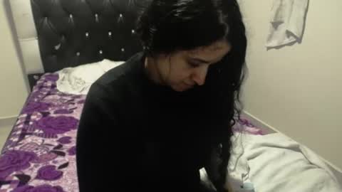 Snapshot of vivian_walt_ chatting on 06/24/26, 06:12 melissa online show from 06/24/26, 06:12