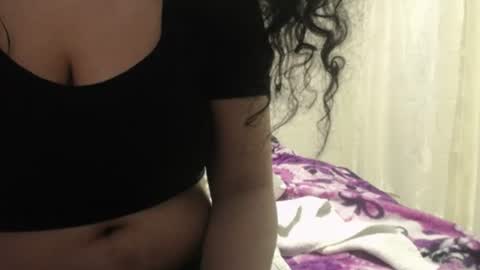 Snapshot of vivian_walt_ chatting on 07/19/26, 06:39 melissa online show from 07/19/26, 06:39