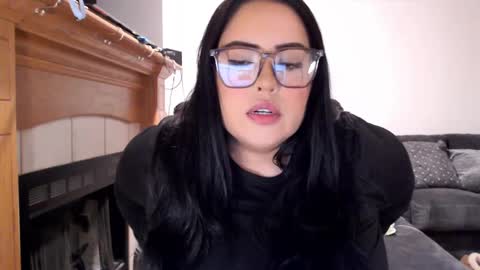 Vivi online show from 03/04/25, 02:17