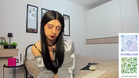 Vivian online show from 09/11/25, 03:17