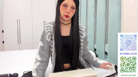 Vivian online show from 12/18/25, 03:23