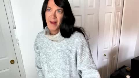 Vivlove online show from 02/02/25, 06:42