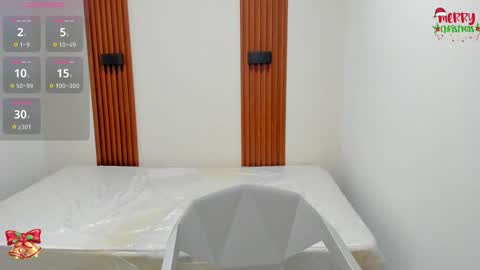 vivianowen9 online show from 12/19/25, 11:50