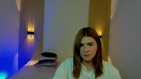 vivianowen9 online show from 02/13/26, 11:01