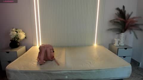 vivianowen9 online show from 02/16/26, 12:34