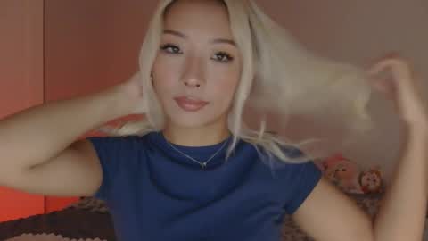 Snapshot of vivianwinters chatting on 11/11/25, 01:27 vivianwinters online show from 11/11/25, 01:27