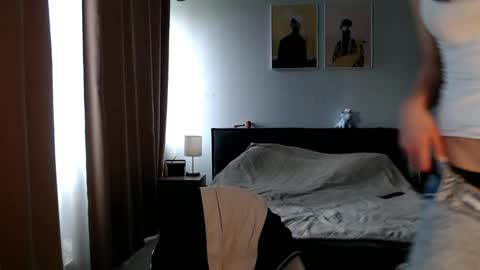 Snapshot of vivica_coke chatting on 05/15/26, 03:19 VI online show from 05/15/26, 03:19
