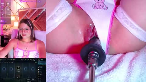 Vivian online show from 09/14/25, 02:16