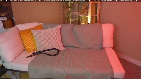 Whitney online show from 10/10/25, 03:05