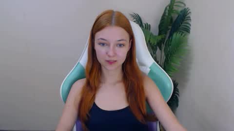 Vivien online show from 10/03/25, 06:05