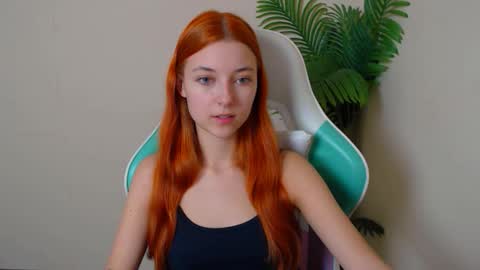 Vivien online show from 11/12/25, 06:30