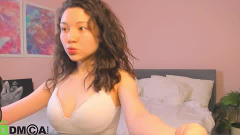 Vivien online show from 12/21/25, 03:13