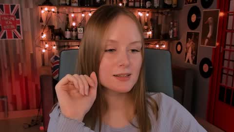 Vivien online show from 12/24/24, 07:44