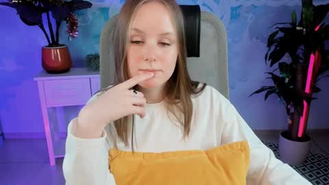 Vivien online show from 01/08/25, 07:24