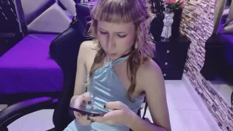 vivienne hadid online show from 07/31/26, 09:03