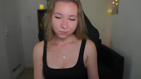 VivienVance online show from 06/07/26, 12:53