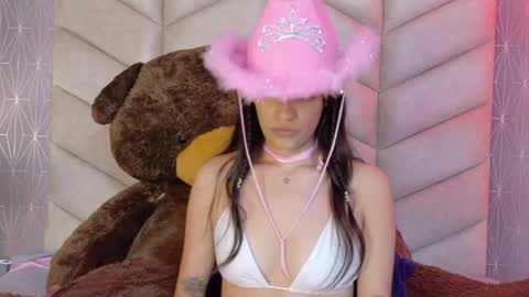 Vixen  online show from 04/16/26, 09:39