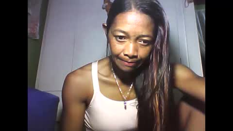 Snapshot of vixen_lina chatting on 05/02/26, 01:43 vixen_lina online show from 05/02/26, 01:43