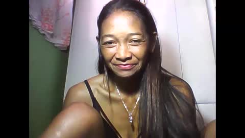 Snapshot of vixen_lina chatting on 05/12/26, 06:10 vixen_lina online show from 05/12/26, 06:10
