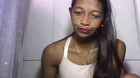 Snapshot of vixen_lina chatting on 06/23/26, 06:22 vixen_lina online show from 06/23/26, 06:22