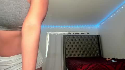 Sasha Malone online show from 12/17/25, 04:46