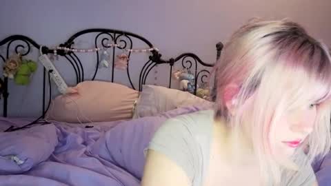 VixToxia online show from 06/26/26, 01:32