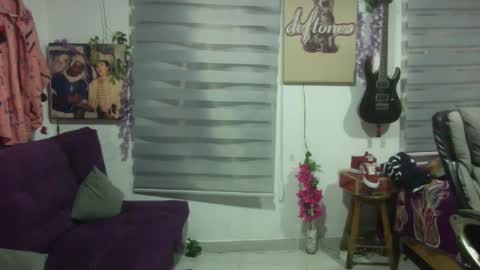 vl21cm online show from 10/09/25, 07:06