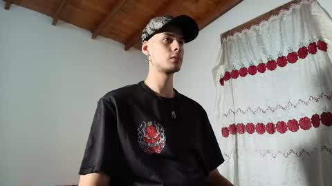 Snapshot of vlad__night chatting on 05/16/26, 03:47 Vlad online show from 05/16/26, 03:47