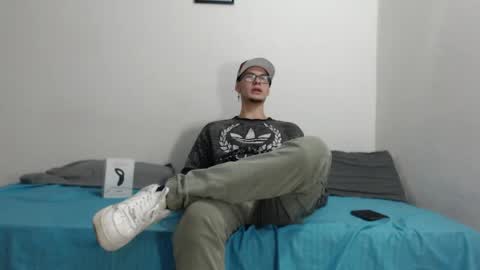 Snapshot of vlad__night chatting on 05/30/26, 03:47 Vlad online show from 05/30/26, 03:47
