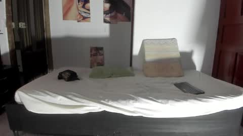 Snapshot of vlad__night chatting on 06/07/26, 03:43 Vlad online show from 06/07/26, 03:43