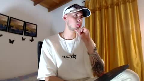 Snapshot of vlad__night chatting on 07/17/26, 08:03 Vlad online show from 07/17/26, 08:03