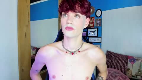 Snapshot of vladhellsing4 chatting on 01/06/25, 02:36 Vlad online show from 01/06/25, 02:36