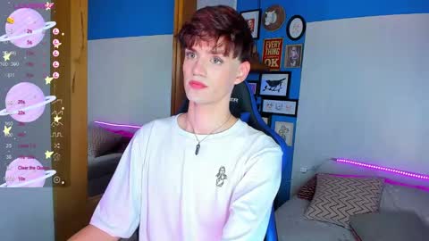 Snapshot of vladhellsing4 chatting on 01/29/25, 02:42 Vlad online show from 01/29/25, 02:42