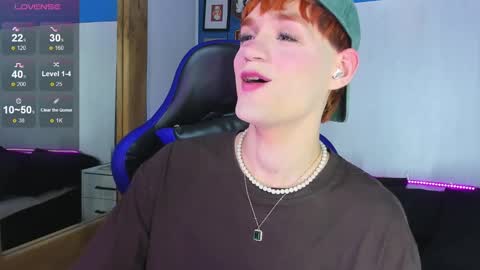 Snapshot of vladhellsing4 chatting on 09/11/25, 02:28 Vlad online show from 09/11/25, 02:28