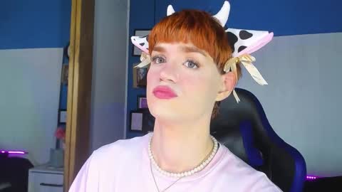 Snapshot of vladhellsing4 chatting on 09/18/25, 02:41 Vlad online show from 09/18/25, 02:41