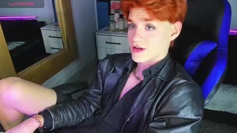 Snapshot of vladhellsing4 chatting on 10/02/25, 02:46 Vlad online show from 10/02/25, 02:46