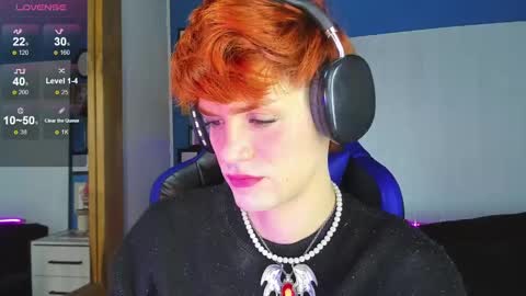 Snapshot of vladhellsing4 chatting on 10/03/25, 02:14 Vlad online show from 10/03/25, 02:14