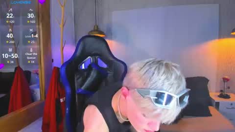 Snapshot of vladhellsing4 chatting on 07/10/26, 02:41 Vlad online show from 07/10/26, 02:41