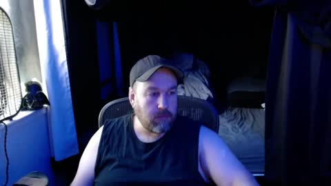 Snapshot of voidcatdaddy chatting on 05/11/26, 04:15 Rev online show from 05/11/26, 04:15