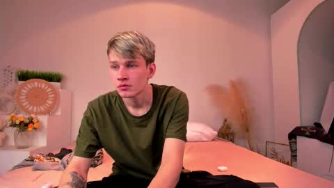 Snapshot of volan_starts chatting on 02/01/26, 04:11 Dan online show from 02/01/26, 04:11