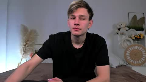 Snapshot of volan_starts chatting on 02/21/26, 04:13 Dan online show from 02/21/26, 04:13