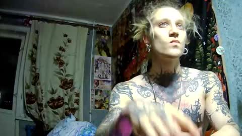 Elf online show from 10/30/25, 04:08