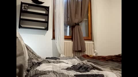 Snapshot of volpecesare419 chatting on 02/22/25, 10:29 volpecesare419 online show from 02/22/25, 10:29