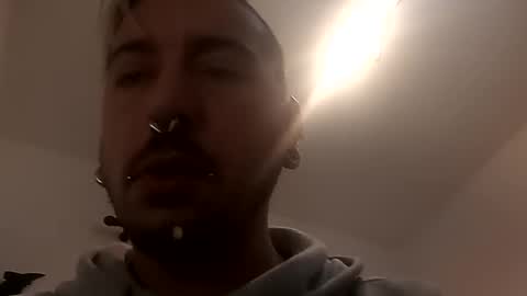 Snapshot of volpecesare419 chatting on 03/02/25, 02:10 volpecesare419 online show from 03/02/25, 02:10