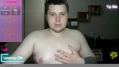 Snapshot of volshebnik_130 chatting on 03/04/25, 06:39 Volshebnik1302 online show from 03/04/25, 06:39