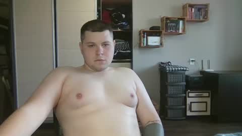 Snapshot of volshebnik_130 chatting on 03/10/25, 12:37 Volshebnik1302 online show from 03/10/25, 12:37